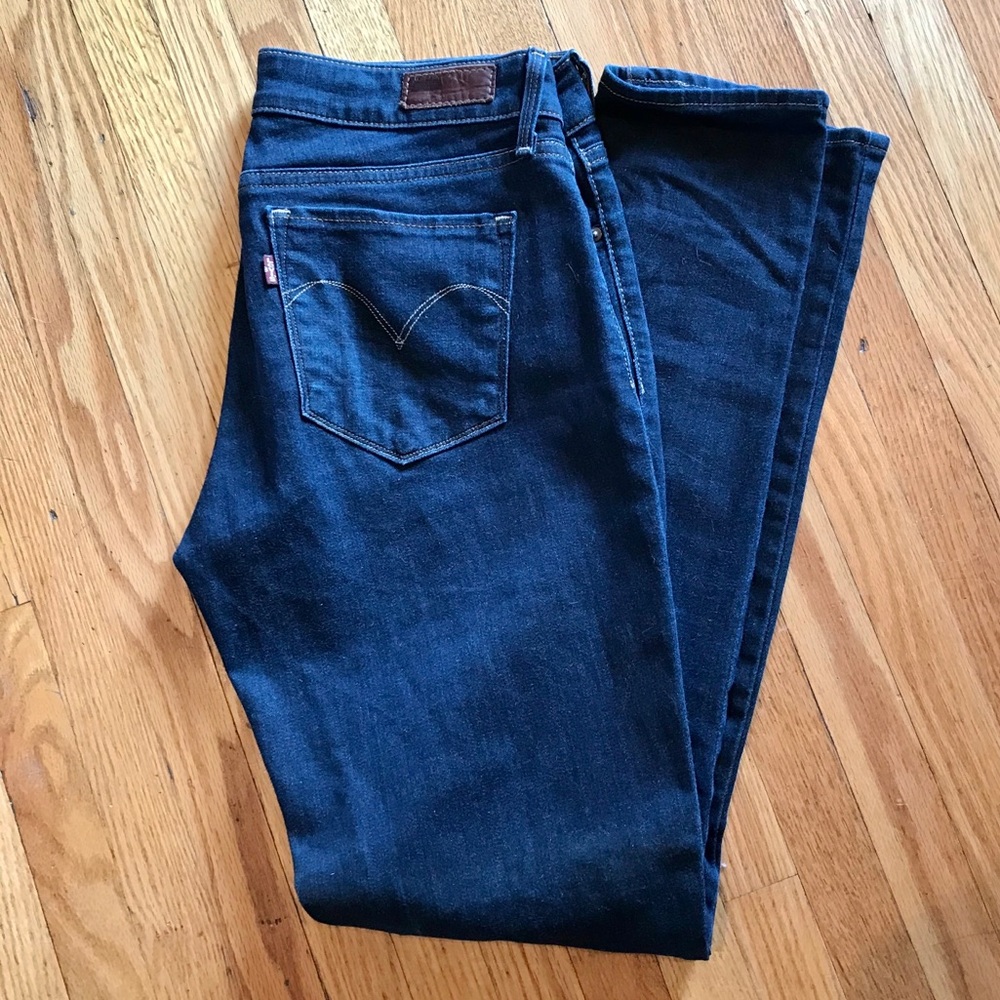 Levi’s dark wash jeans
